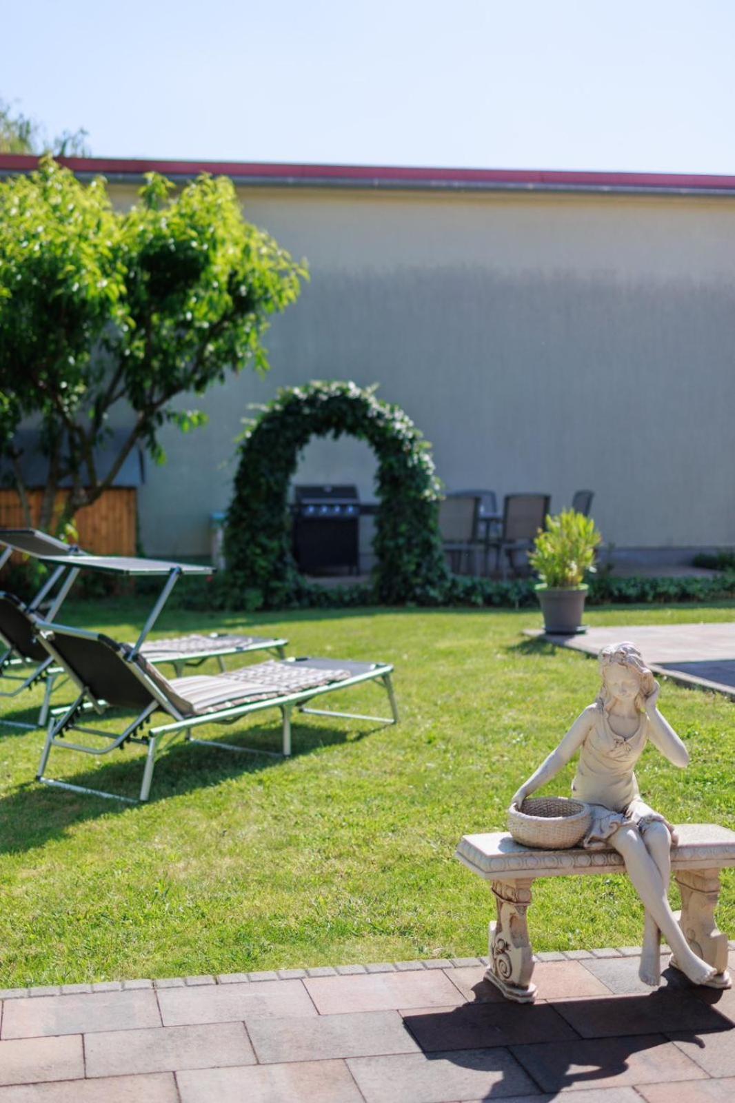 Orchidea Apartman Mosonmagyaróvár エクステリア 写真